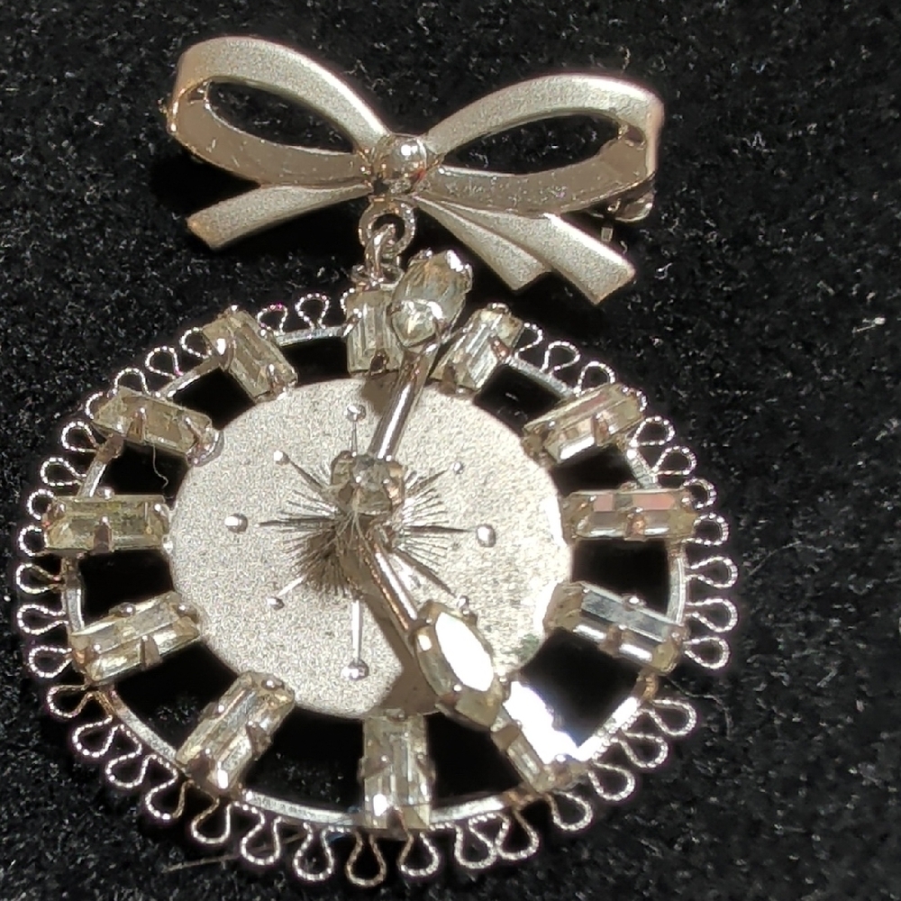 D'or Sterling Silver Bow And Clock Brooch